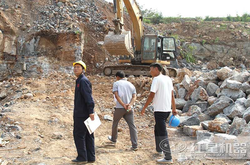 考察客户场地情况、指导安装